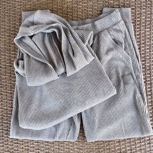 ALO muse set, sweatpants